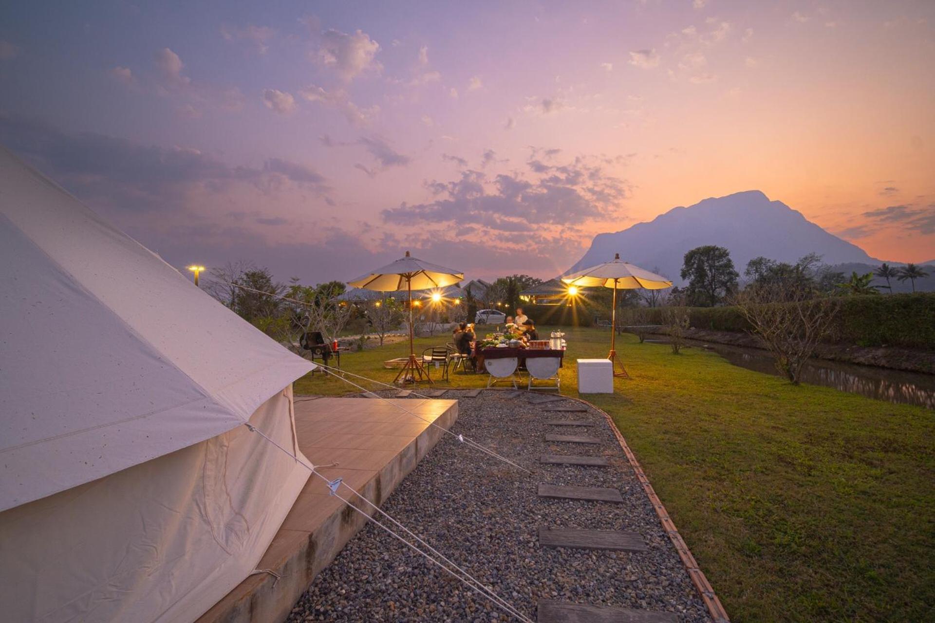 The Wes Village, Incl Free Breakfast & 100 Thb Food Gift Chiang Dao Eksteriør billede