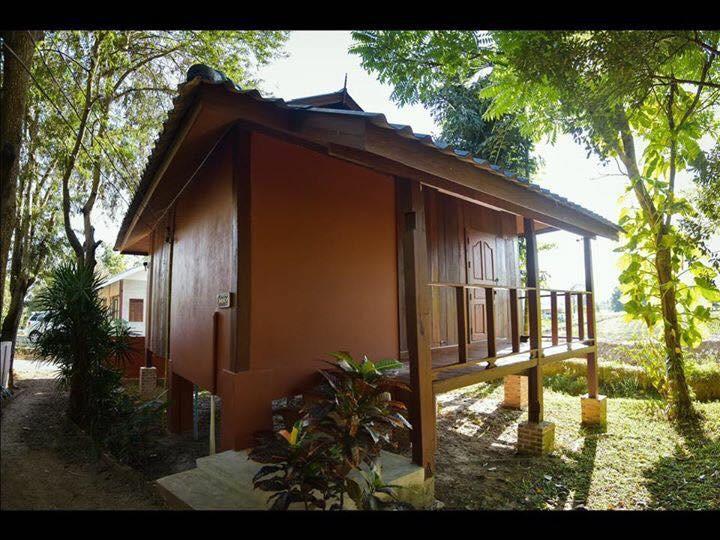 The Wes Village, Incl Free Breakfast & 100 Thb Food Gift Chiang Dao Eksteriør billede